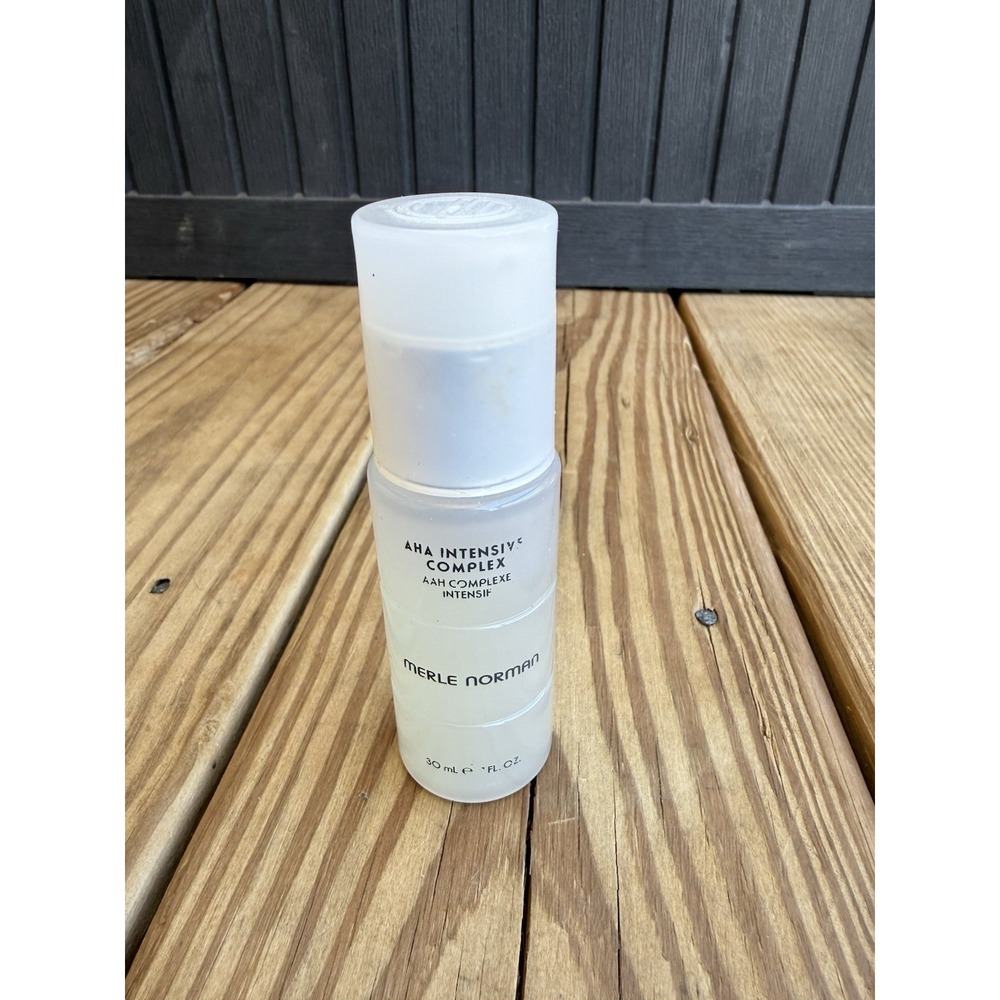 Merle Norman AHA Intensive Complex. NEW 1 FL OZ